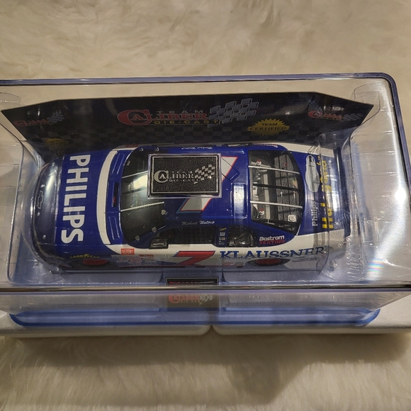 Nascar Diecast - Picture 3 of 4